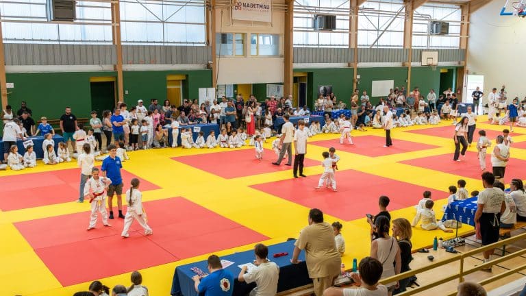 Salle Roland JOUGLEN